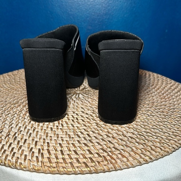 Women’s Juicy by Juicy Couture J-Girly Black Slip On Sandals Open Toe Block Heel - Picture 5 of 8